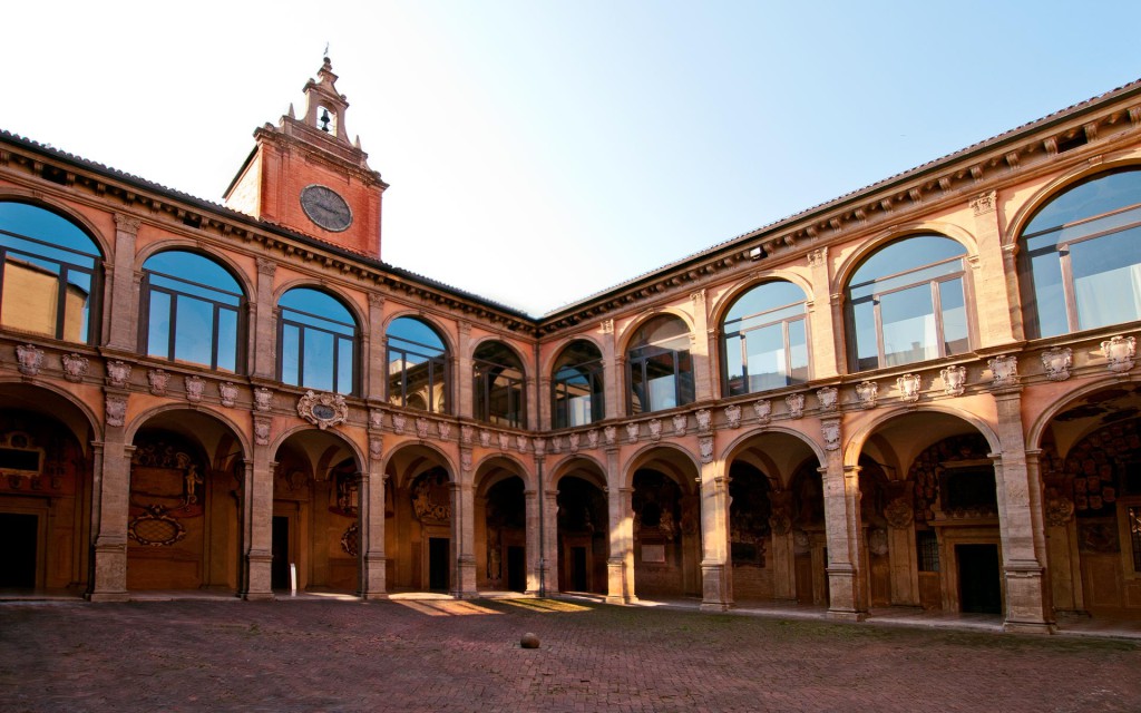 Italy universities. Болонский университет (Италия, Болонья). Болонский университет (University of Bologna). Университет в Болонье в средние века. Болонский университет Италия 1088.